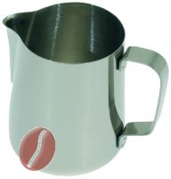 MILCHGIESSER MIT AUSLAUF 0,60 L